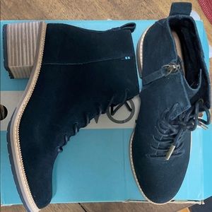 Toms Finn Black Suede Boot
